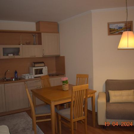 Villa Park Guest Apartments 보로베츠 외부 사진