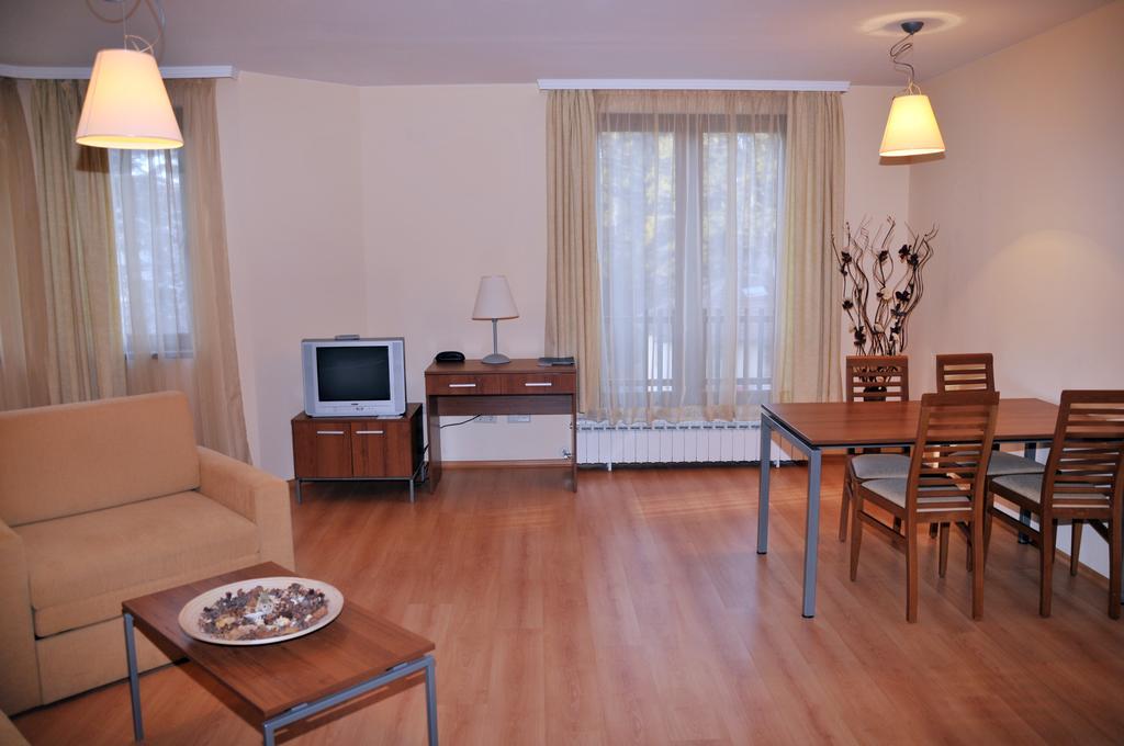 Villa Park Guest Apartments 보로베츠 객실 사진