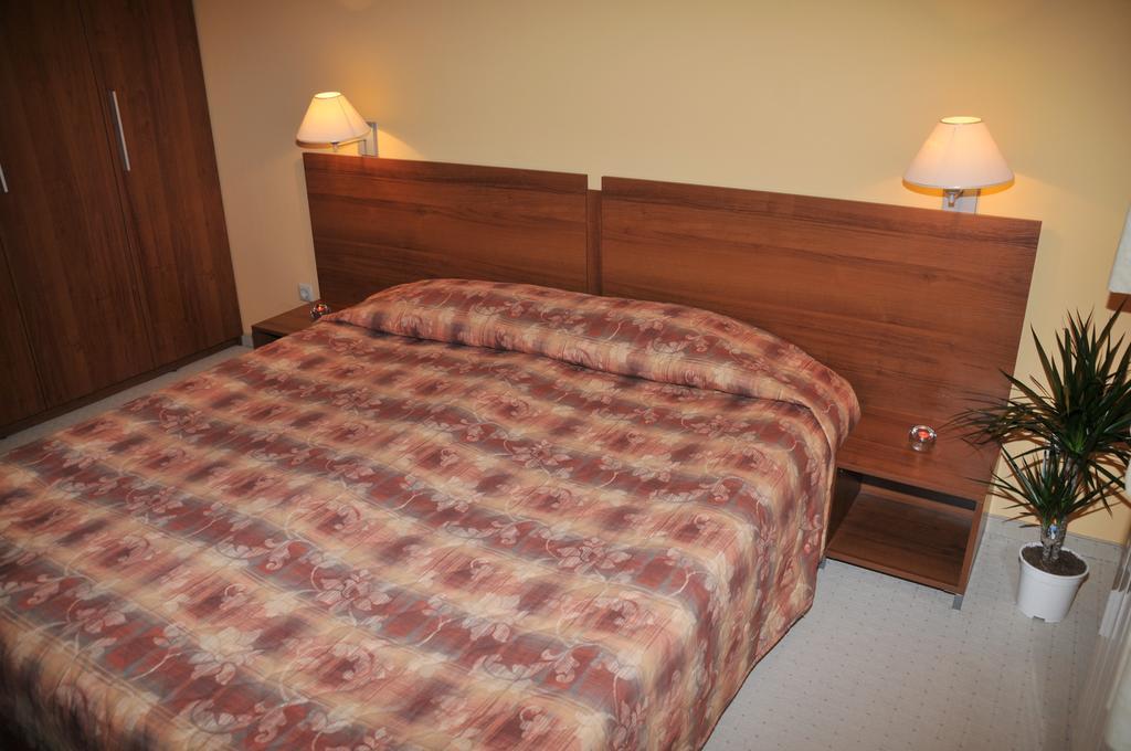 Villa Park Guest Apartments 보로베츠 외부 사진