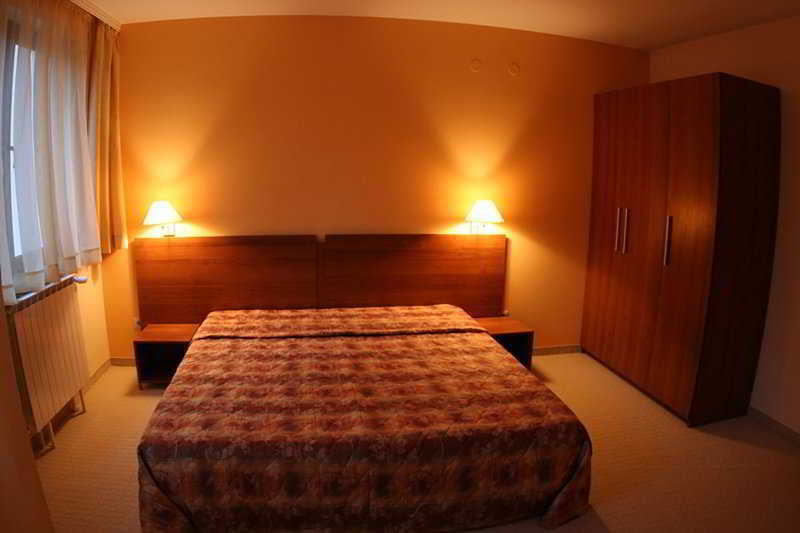 Villa Park Guest Apartments 보로베츠 외부 사진